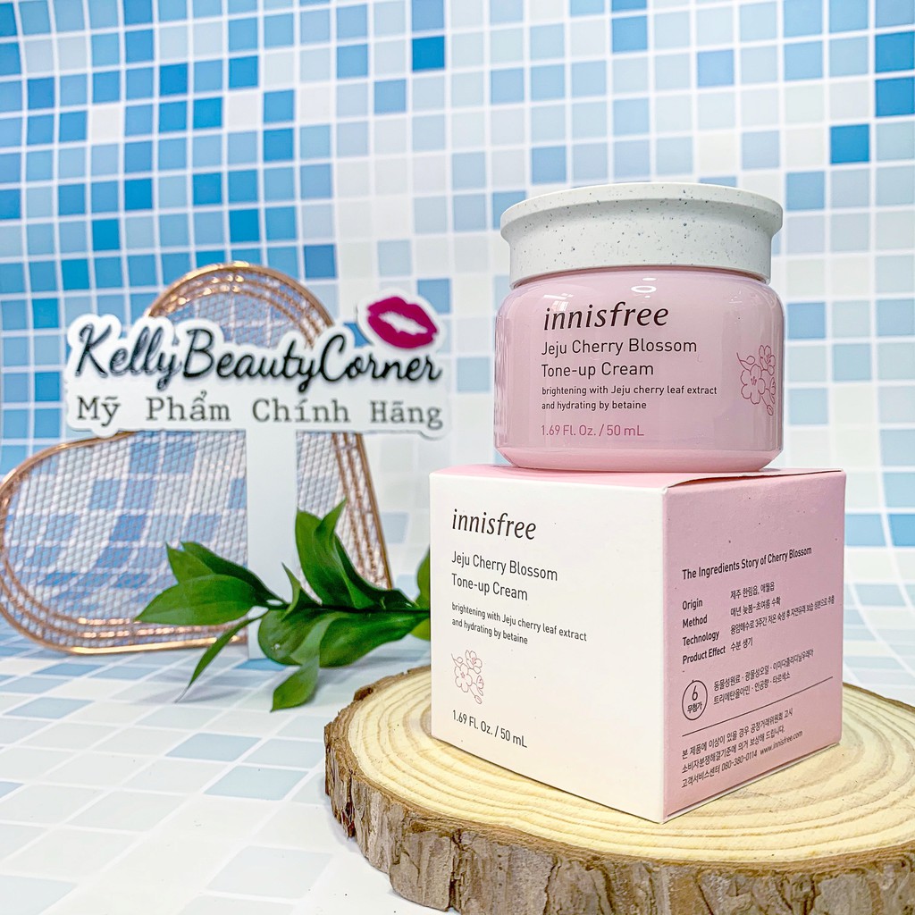 Kem dưỡng trắng Innisfree Jeju Cherry Blossom Tone Up Cream