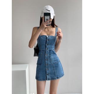 Đầm bò jean hai dây phối cúc phong cách cháy phố sexy
