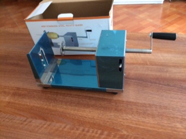 Máy cắt khoai tây lốc xoáy tặng 2 dao