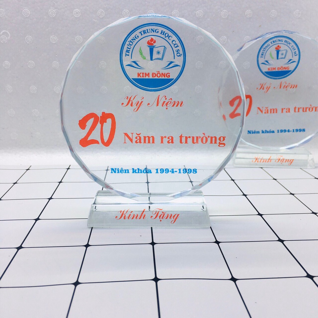 Pha lê hoa thái dương, kỷ niệm chương, pha lê tròn