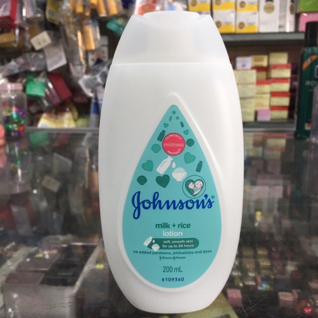Sữa dưỡng ẩm chứa sữa và gạo Johnson's Baby Lotion Milk + Rice 200ml
