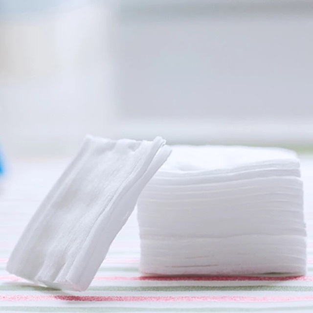 Bông tẩy trang LILY BELL SUZURAN của Nhật 222 miếng