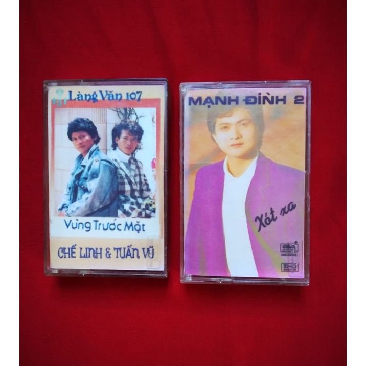 2 cuốn băng cassette nhạc vàng xưa. Mạnh Đình. Tuấn Vũ. Chế Linh