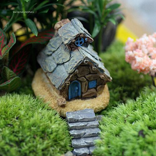 Mô hình ngôi nhà mini thiết kế ông già Noel để trang trí sân vườn
