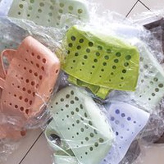 Giỏ đựng đồ thu gọn trên bồn rửa chén