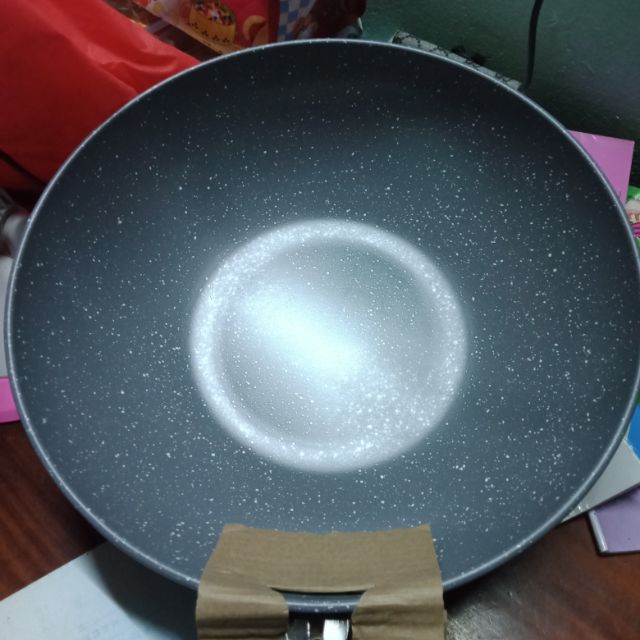 Chảo đá...