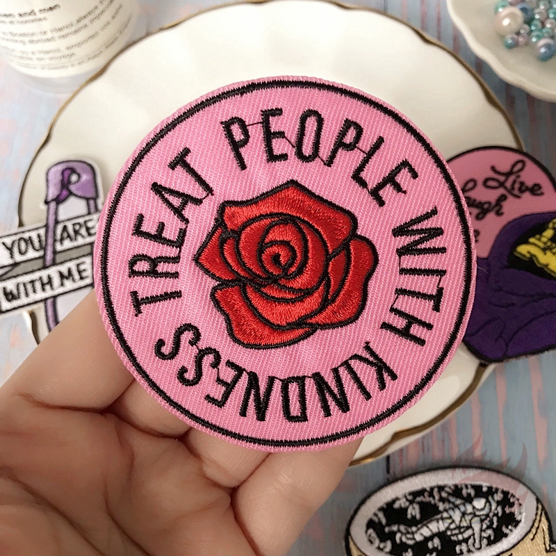 Set 1 / 5 Miếng Vá Quần Áo Hình Chữ Tiếng Anh