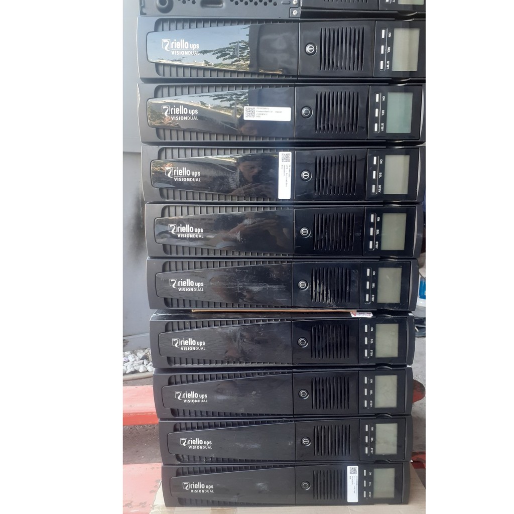 VSD 2200ER - Bộ lưu điện  RIELLO 2200VA / 1760W