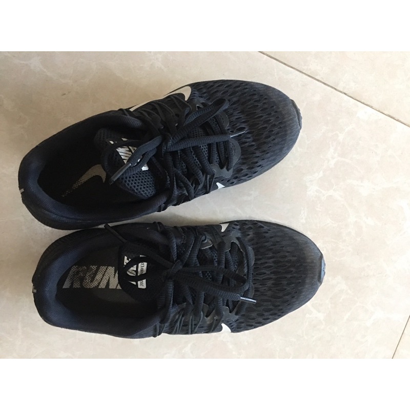 Pass giày thể thao