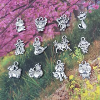 Mặt treo 12 con giáp bạc xi