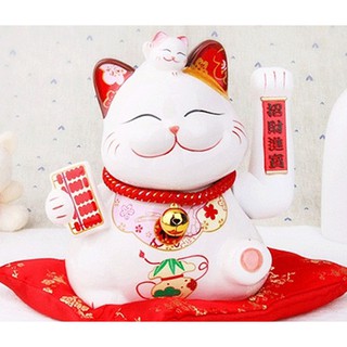 Mèo thần tài vẫy tay