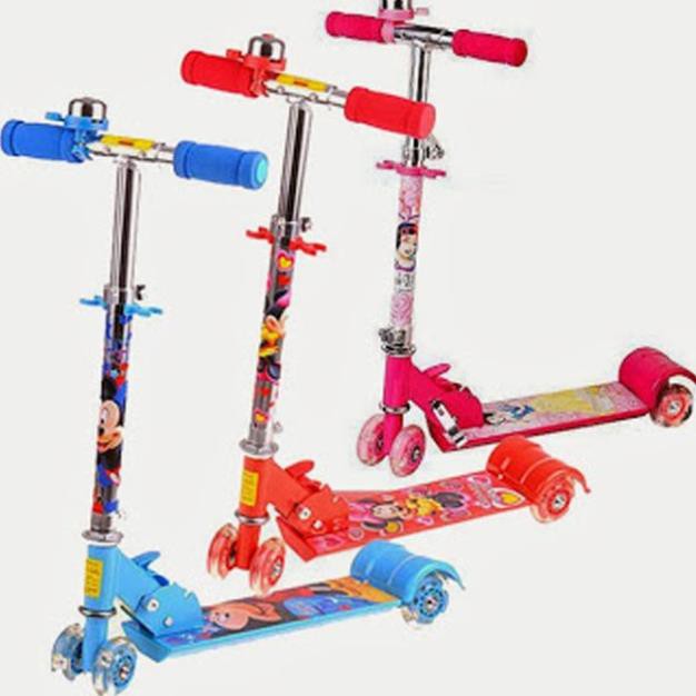 Xe Scooter Cỡ To Có Lò Xo Giảm Sốc Chuông Bánh Phát Sáng – đồ chơi vận động cho bé