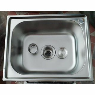 CHẬU RỬA CHÉN ĐƠN INOX 43*60 + VÒI RỬA CHÉN + DÂY CẤP NƯỚC NHỰA