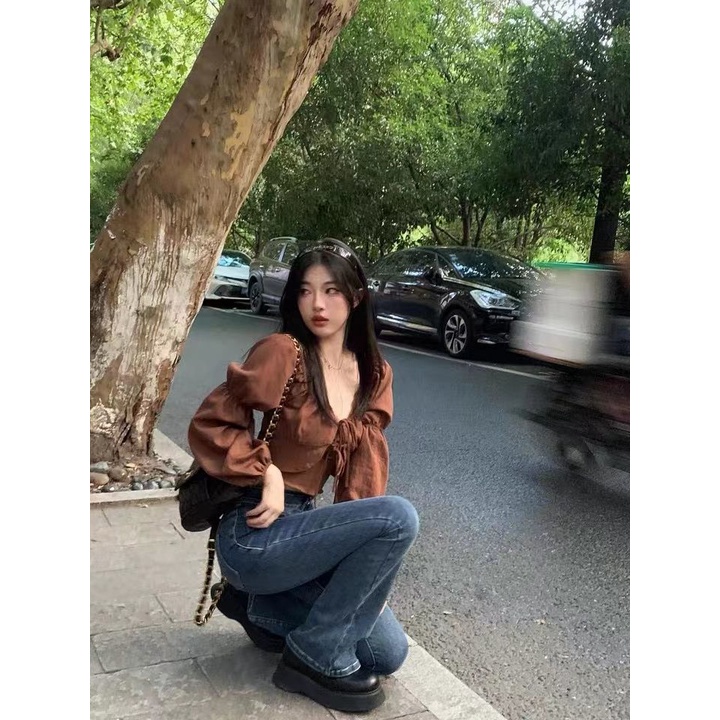 Bộ đồ COZOKC gồm áo dài tay chống nắng và áo hai dây gợi cảm dành cho nữ