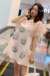 Đầm chữ A tay ren xoè