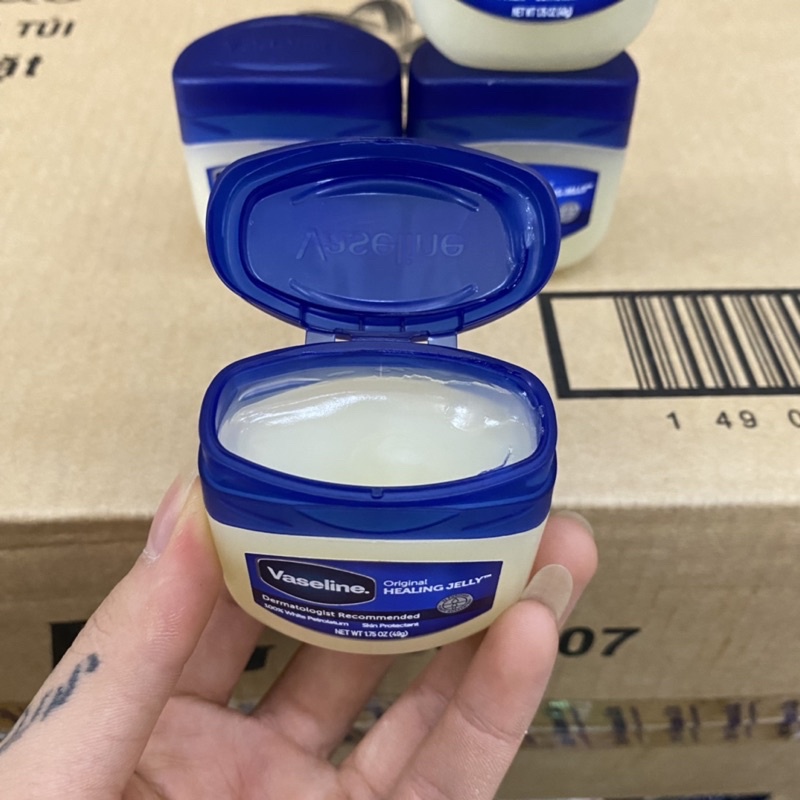 Sáp dưỡng da Vaseline Thái Lan 49G