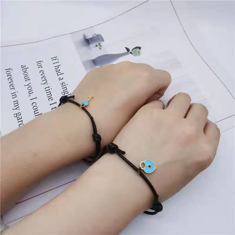 Vòng đeo tay mặt ổ khóa trái tim thời trang dành cho cặp đôi