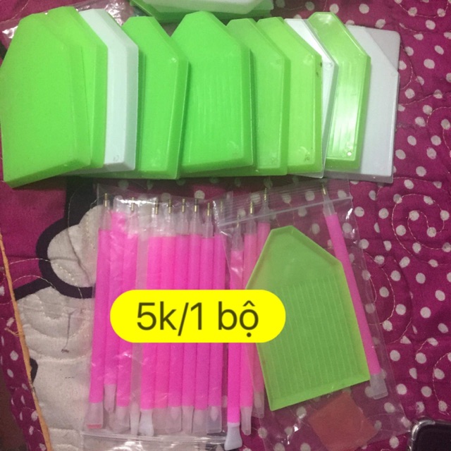 Bút chấm đá (5k/1 bộ)