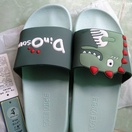 Shop gửi hàng hơi lâu, nhưng mà k sao đang dịch mà.hi. Giao đúng sản phẩm,có túi zip nữa, đúng size, dép mang êm ,đẹp lắm. Sẽ ủng hộ lần sau. Cho shop 5 sao nha. Cảm ơn shop.