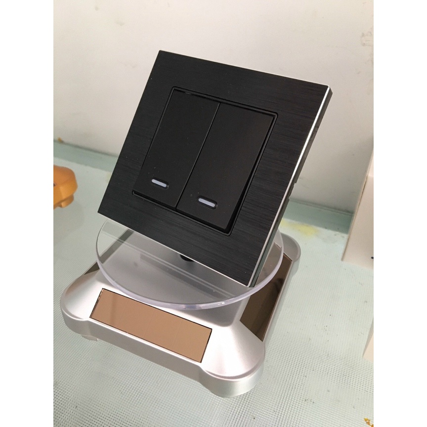 Công tắc thông minh WIFI Tuya hình vuông, điều khiển qua điện thoại Smartlife, nút ấn cơ như công tắc truyền thống