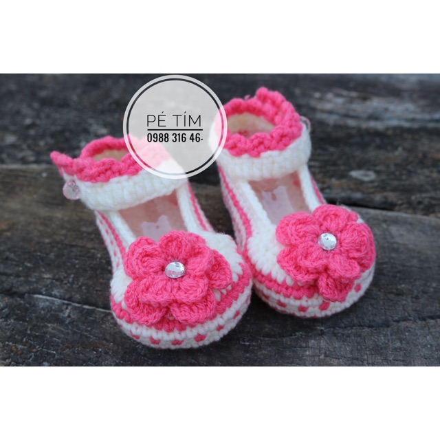 Giày len handmade/ giày hoa hồng trắng cho bé gái