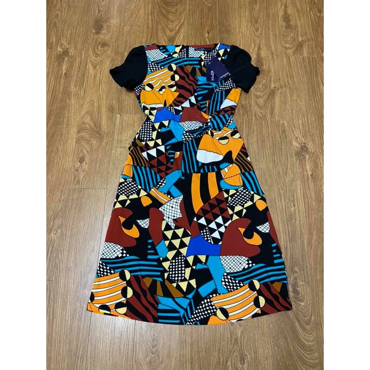 Váy nem size 4 nguyên tag