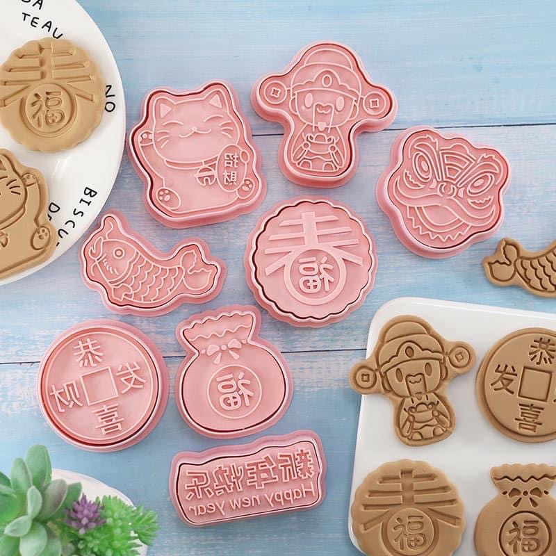 Set 8 khuôn cắt bánh qui tạo hình
