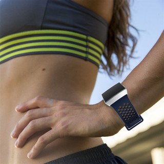 Dây đeo silicon siêu nhẹ thể thao thay thế cho Fitbit 
Ionic