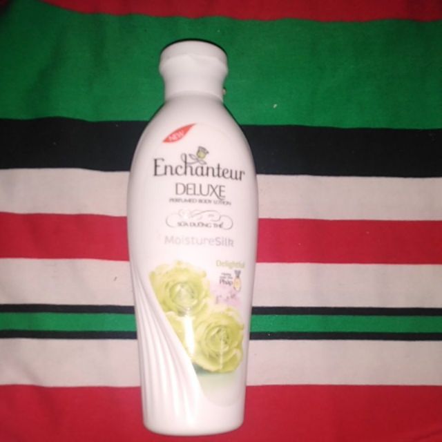 Sữa dưỡng thể ENCHANTEUR Hương nước hoa pháp