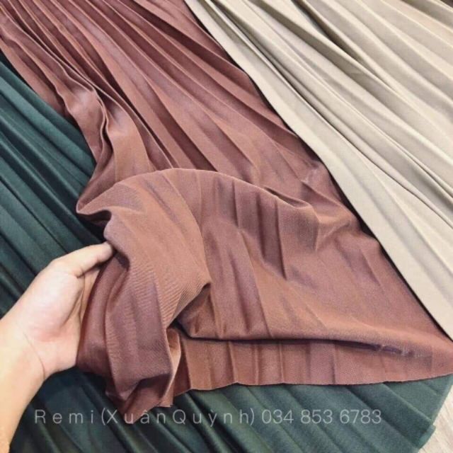 Chân váy dập li dáng dài ánh nhũ hàng QC