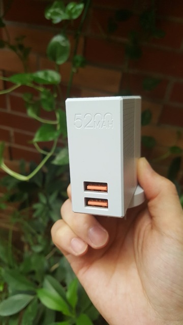 Bộ sạc nhanh du lịch 2 trong 1 LDNiO Power station Travel Charger tích hợp pin dự phòng 5200mAh