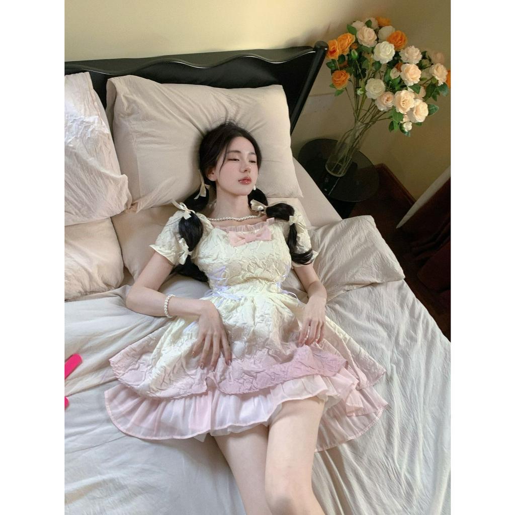 Lalisas Đầm Công Chúa Ngắn Ôm Eo Tay Phồng Màu Sắc Ngọt Ngào Khí Chất Pháp