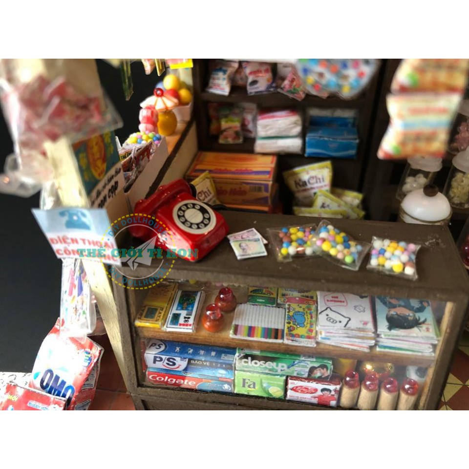 Mô Hình Gỗ Sài Gòn Xưa Tự Ráp DIY -Thế Giới Tí Hon - Tiệm Sạp Khô - SG01