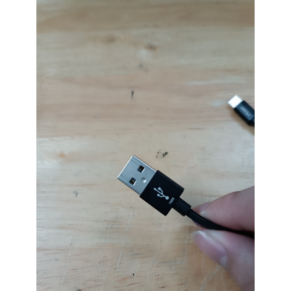 Dây cáp Lightning 1m đen ( Like New )