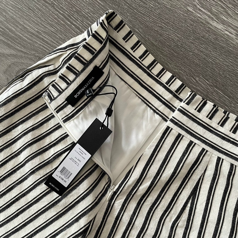 Quần short bcbg