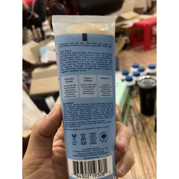 Sữa rửa mặt shea moisture manuka honey & yogurt vitamin c 119g