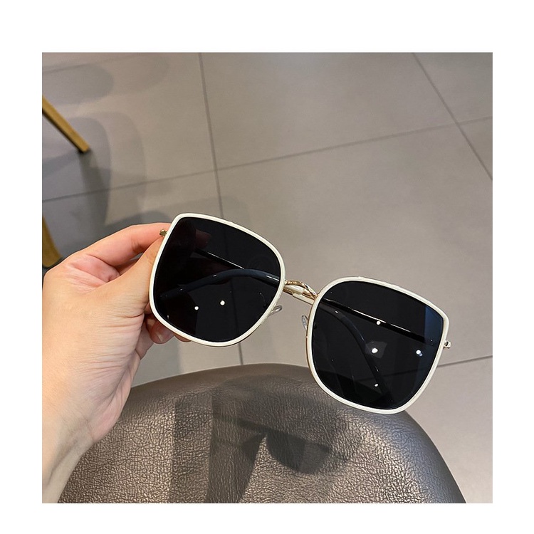 Mắt Kính Mát Thời Trang Cao Cấp TRẮNG NHỌN 🕶