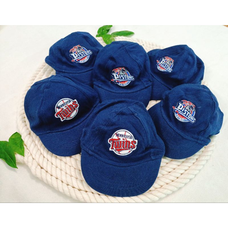 Mũ dư xịn của Disney Carter...