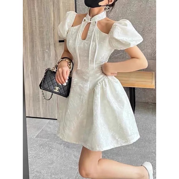 ĐẦM GẤM CỔ YẾM GIỌT NƯỚC KHOÉT VAI RỚT TAY PHỒNG