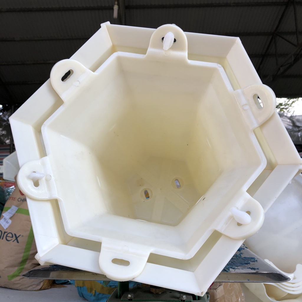 Khuôn đúc chậu cảnh Lục Giác cao 33 kết hợp Chân Đôn Kỷ, Phù hợp trông hoa cây cảnh bonsai mới 100% nhựa ABS cao cấp
