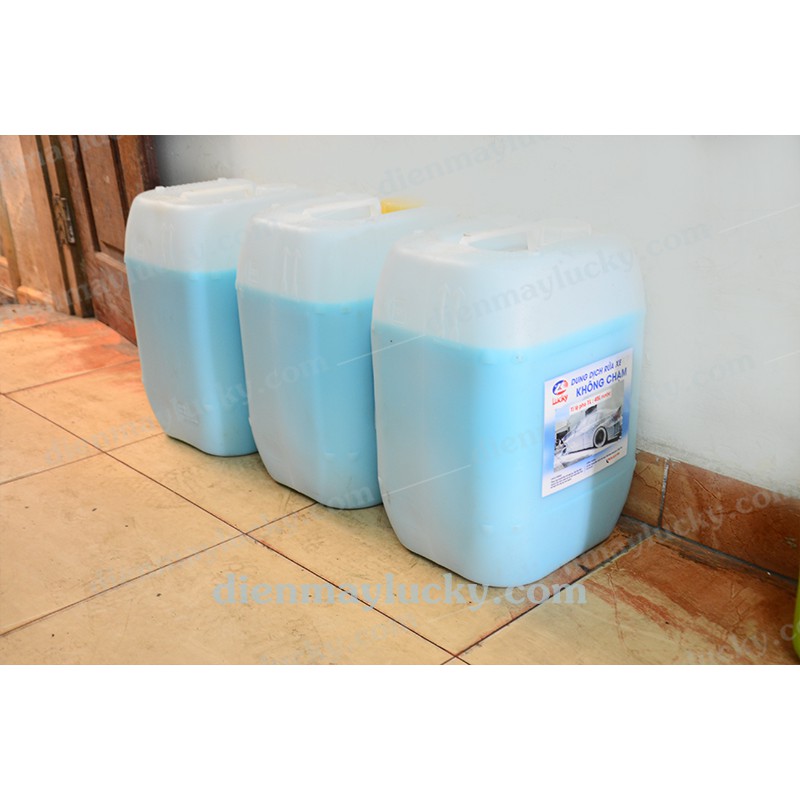 Nước rửa xe không chạm Lucky can 20L siêu tiết kiệm