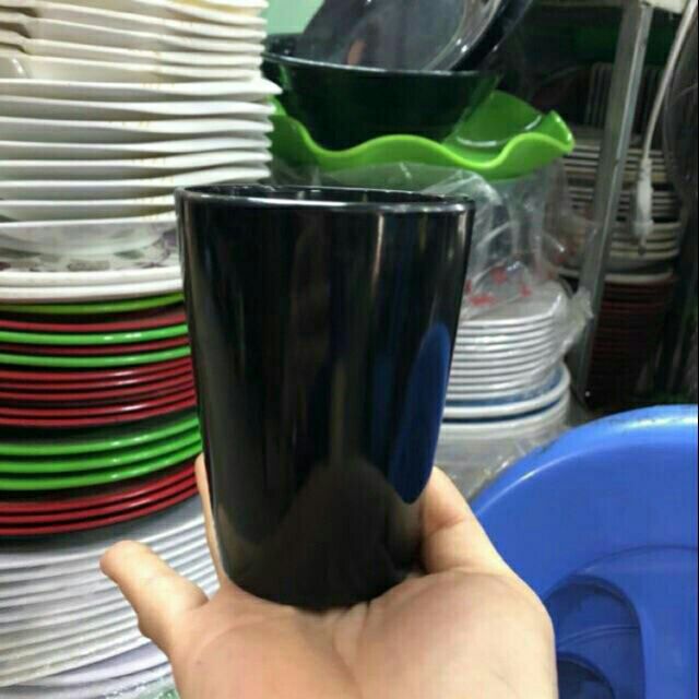 Cốc nhựa phố đen bền đẹp