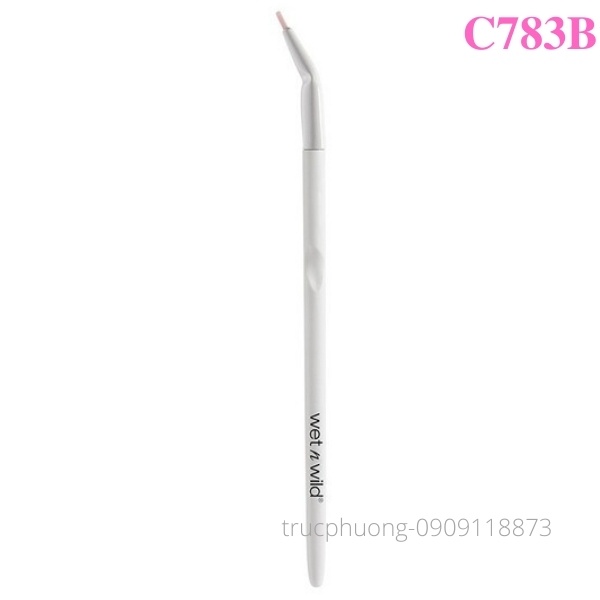 Cọ vẽ viền mắt eyeliner C783B thiết kế cong phần đầu giúp dễ dàng vẽ eyliner góc mắt cũng như độ to nhỏ nét vẽ eyeliner