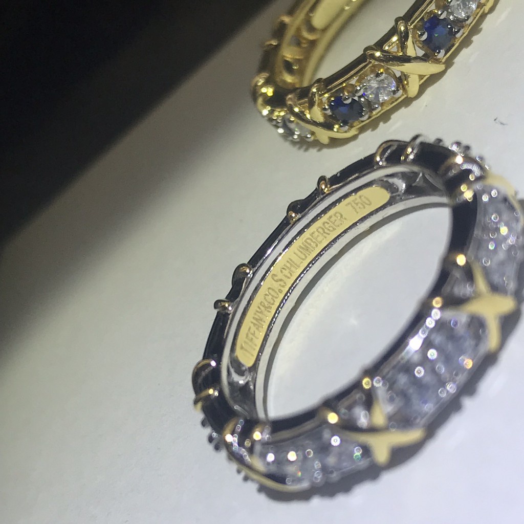 Nhẫn Hai Tông Màu Vàng Hồng Chữ V Đính Đá Kim Cương Không Phai Màu Vàng Hồng Dành Cho Cặp Đôi