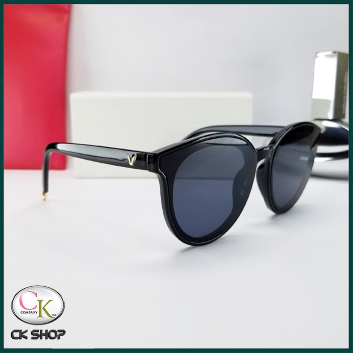 Mắt kính thời trang nữ - Kính chống tia UV - Tặng ví da đựng kính và khăn lụa | BigBuy360 - bigbuy360.vn