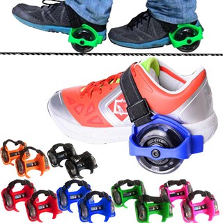Bánh xe Scooter đồ chơi gắn giày thể thao dành cho các bé