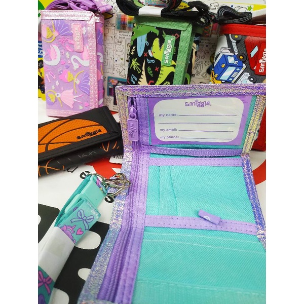Ví trẻ em có dây đeo Smiggle - Wander