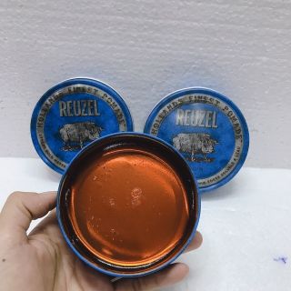 Sáp vuốt tóc Pomade Reuzel và sawensito