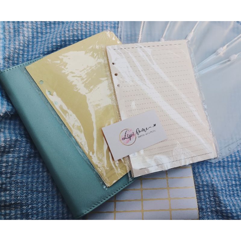 Sổ lên kế hoạch thu chi bìa còng có ngăn tiết kiệm A5 và A6