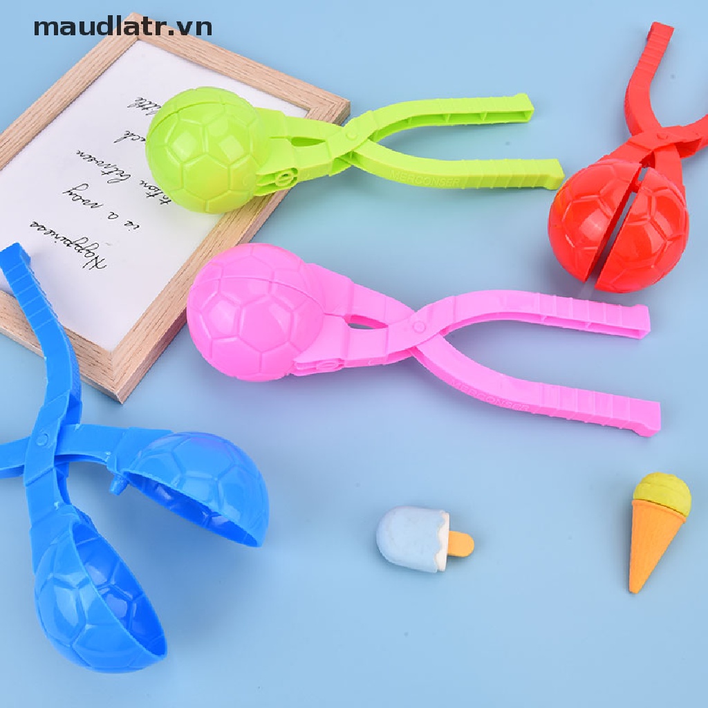 Cây kẹp đầu quả bóng đá dùng để làm quả cầu tuyết vui chơi ngoài trời vào mùa đông